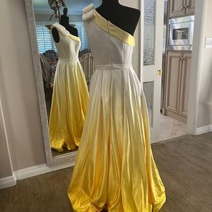 Ashley Lauren, yellow hombre gown, 6